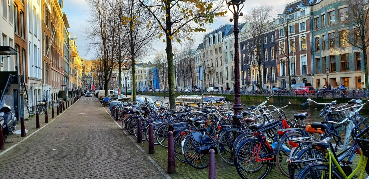 Bicycles-in-Amsterdam